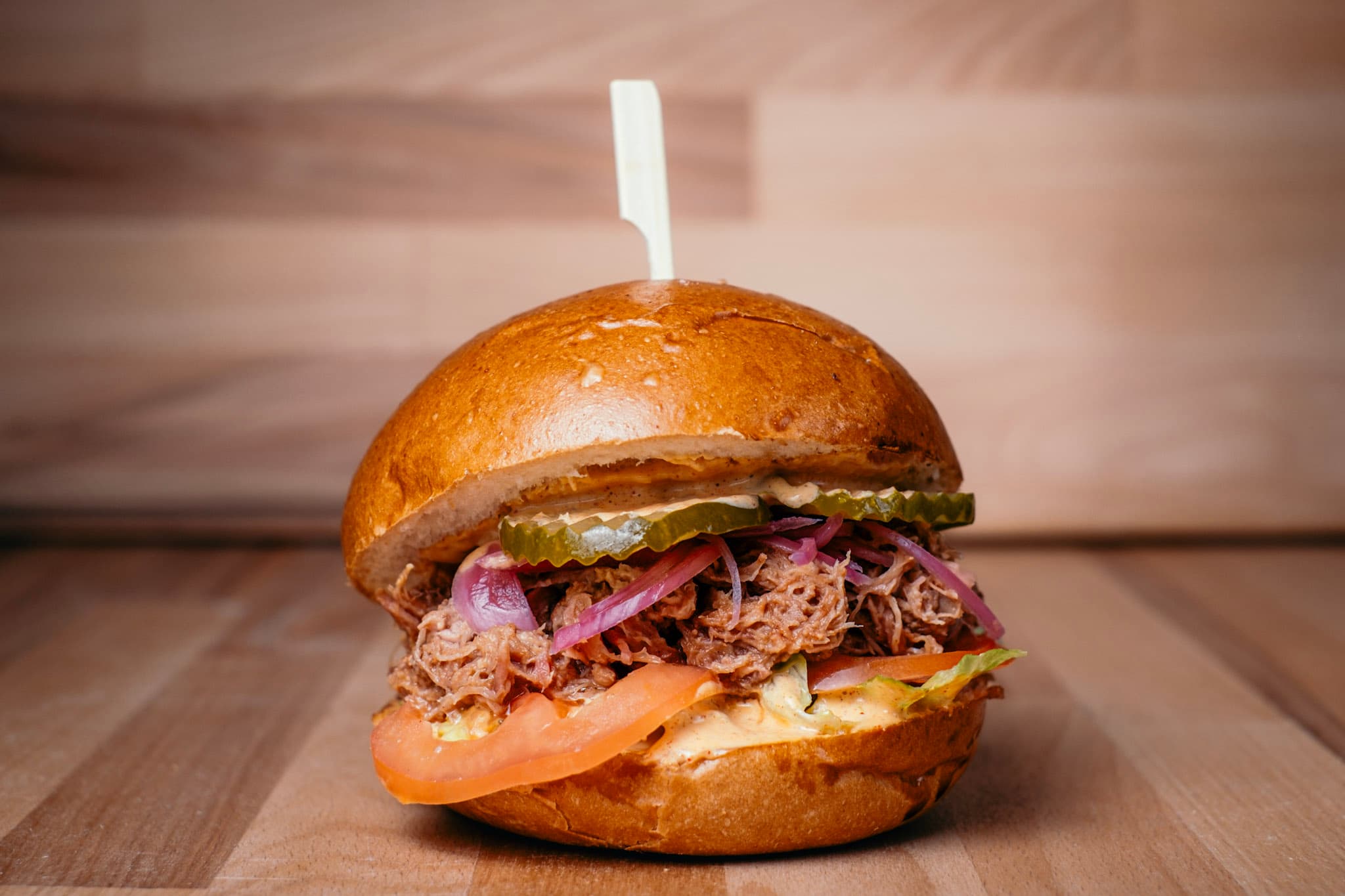 Food fotografie – burger, Bistro jako Brno – ukázka 1 | Kamil Bartoš